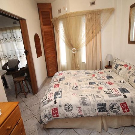 See Uitsig 15, Uvongo Apartment Маргат Екстериор снимка