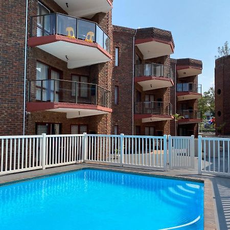 See Uitsig 15, Uvongo Apartment Маргат Екстериор снимка